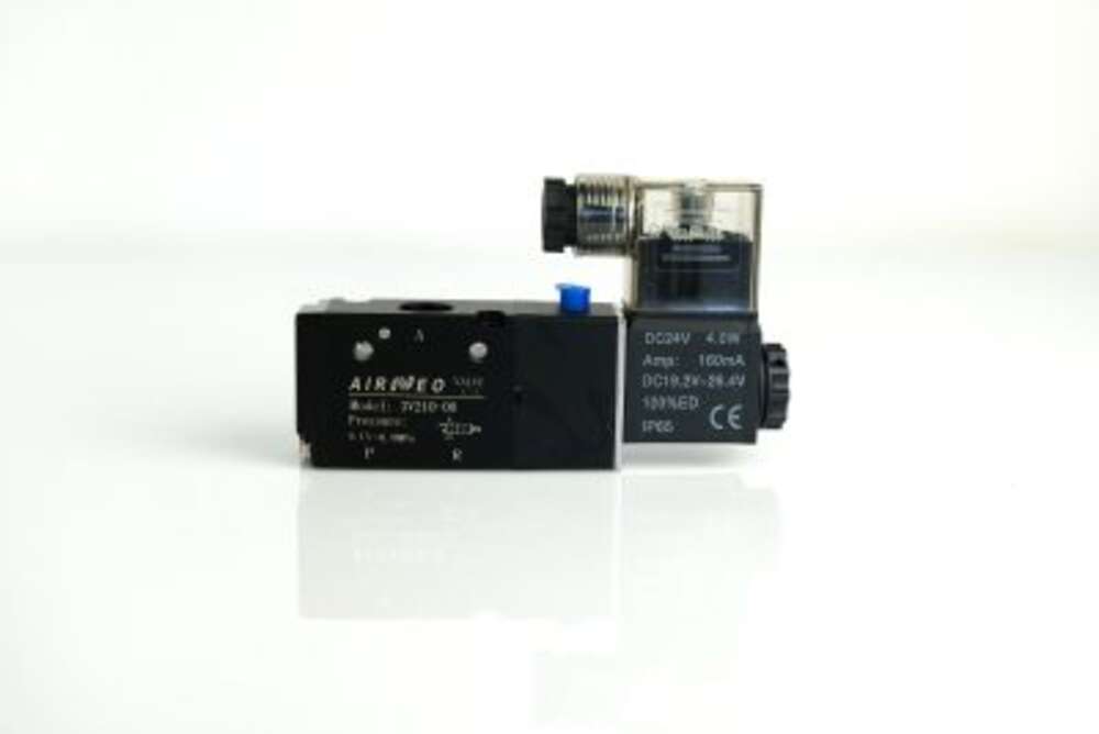 Пневморозподілювач 3V210-08,DC24V