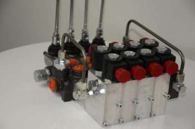 Гідророзподілювач 4P40-VRP-1A1ED3 A1ED3 A1ED3 A1ED3 GKZ1 CEED4-VRE-12VDC