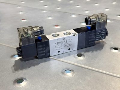 Пневморозподілювач 4V330C-10,DC24V