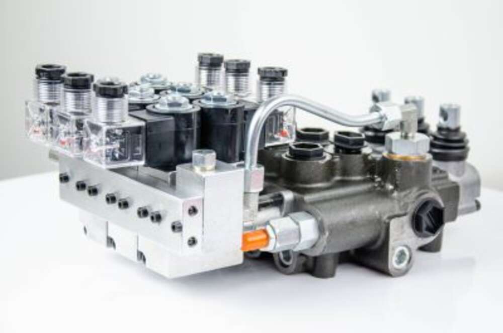 Гідророзподілювач EHO3P80-24-1A1A1A1-GKZ1