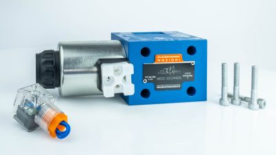 Гідророзподілювач 4WE10D-3XOCG24N9Z5L