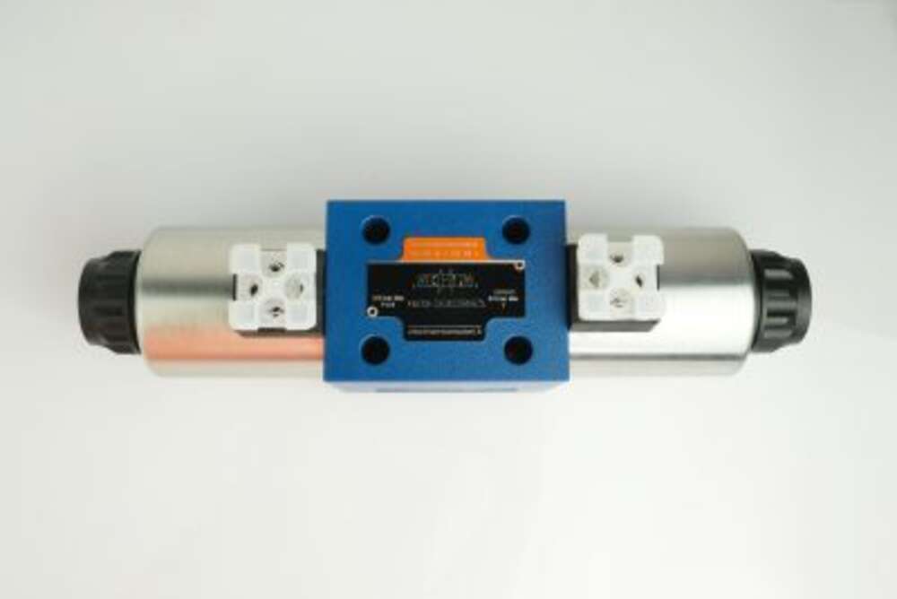 Гідророзподілювач 4WE10H-3XCW220RN9Z5L