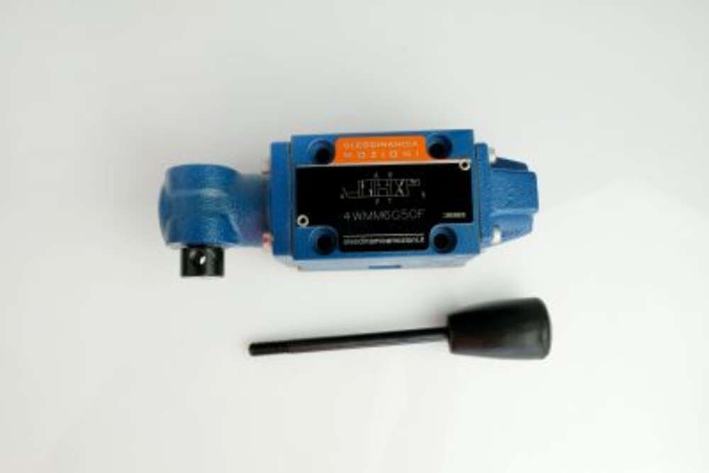 Гідророзподілювач 4WMM6G50F