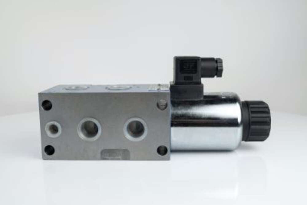 Гідророзподілювач 6/2UREM10-12/A-1G1-Y-G12NZ4