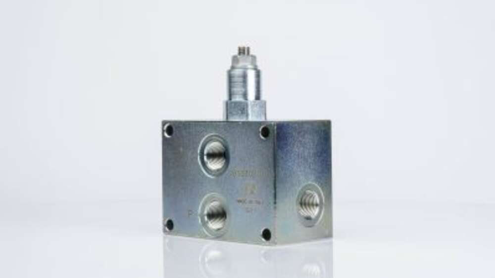 Блок BASE CETOP3 C/VMP 3/8" 10-70 BAR